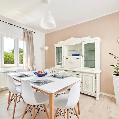 Belvedere Apartments Umag Exterior foto